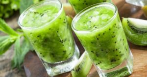 Cucumber and kiwi juice